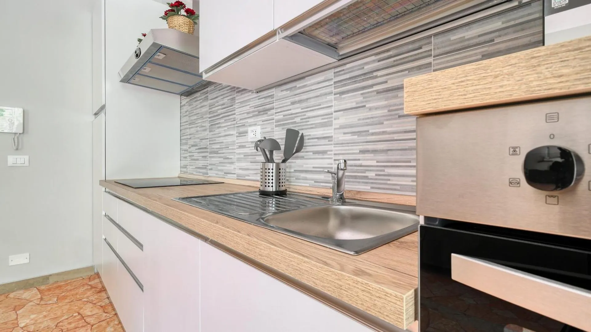 Ideal Rent - Viale Piceno 29 밀라노 0*,